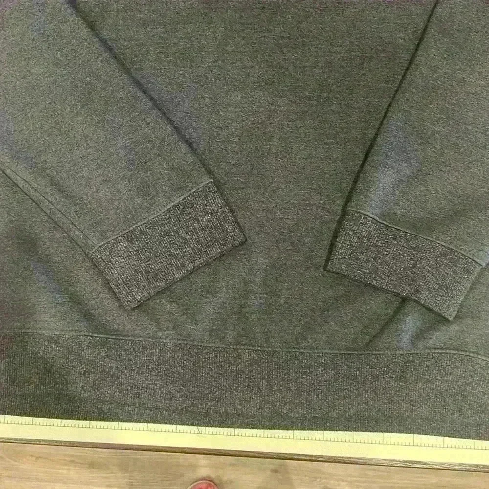 IZOD pull over half zip front lightweight sweatshirt. Size XXL - Picture 6 of 6